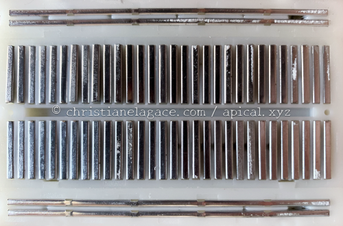 Dos d'une planche de maquettage